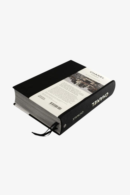 Chanel Catwalk: The Complete Karl Lagerfeld Collections HW Books Flying Kiwi   