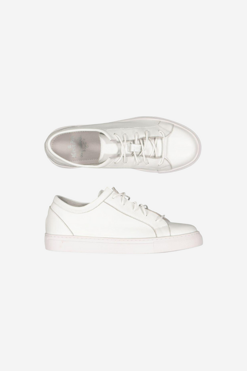 Bandit White Flat Laced Leather Sneaker ACC Shoes - Sneakers Minx   