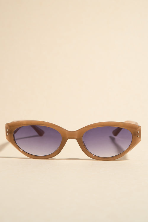 brown sunglasses