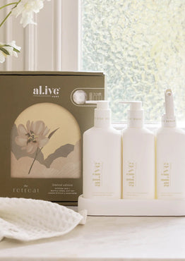 Lemon Myrtle + Honeydue Kitchen Trio + Towel LE Retreat Gift Set