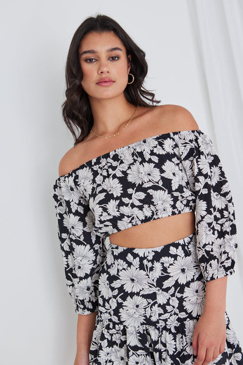 Versitile Black And White Floral Cropped Elastic Top WW Top Georgia Mae   