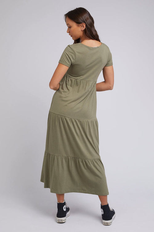 Lola Khaki Tiered SS Midi Dress WW Dress Silent Theory   