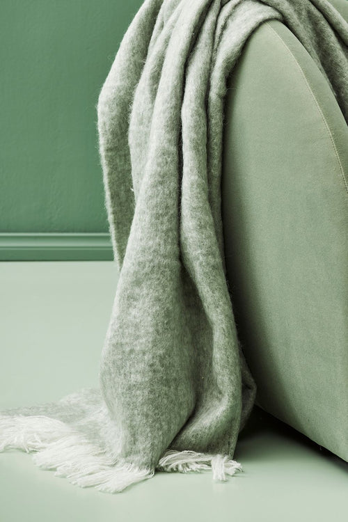 Sorrento Sage Super Soft 125x150cm Throw HW Throws Baya   